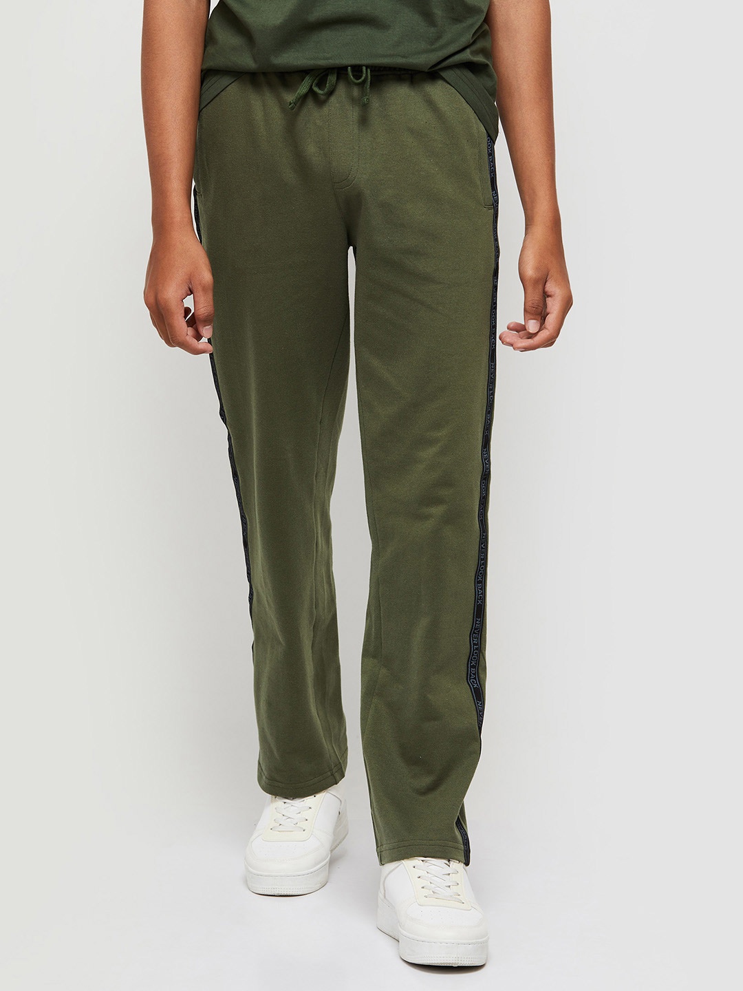 

max Boys Solid Cotton Track Pants, Green