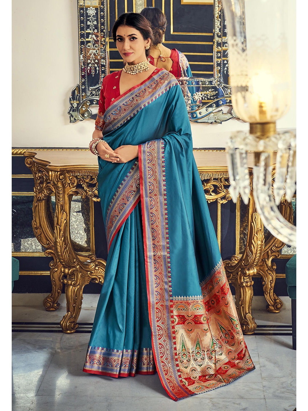 

elora Teal & Red Floral Zari Silk Blend Paithani Saree