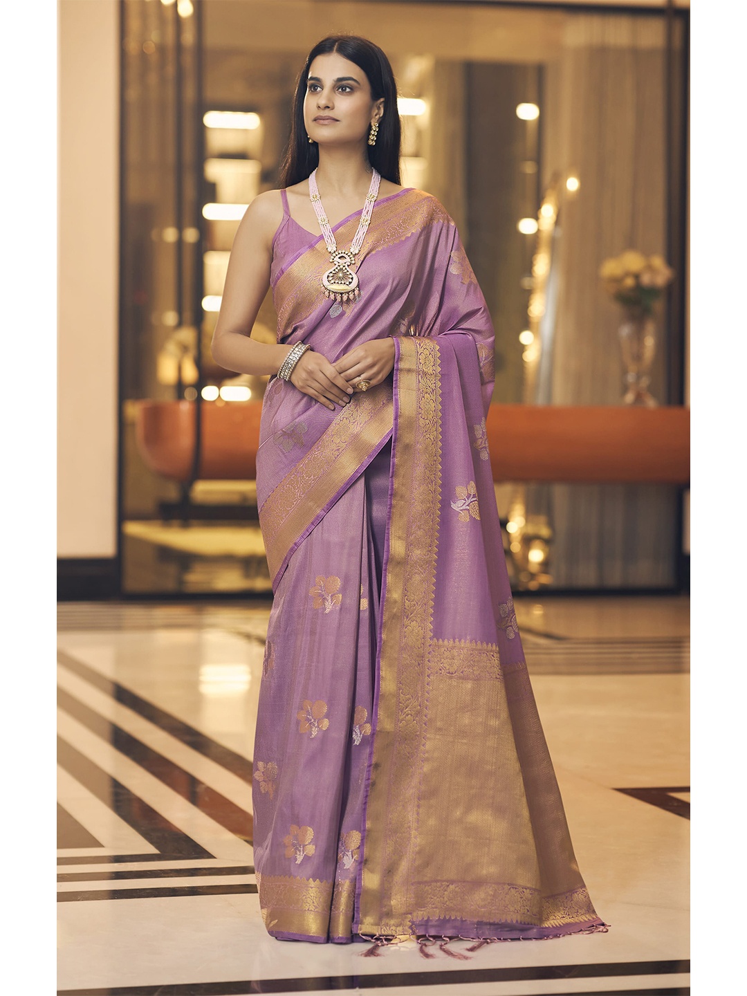 

elora Purple And Gold Toned Woven Design Zari Banarasi Saree