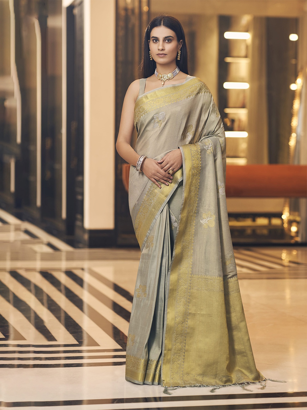 

elora Grey & Gold-Toned Ethnic Motifs Zari Banarasi Saree