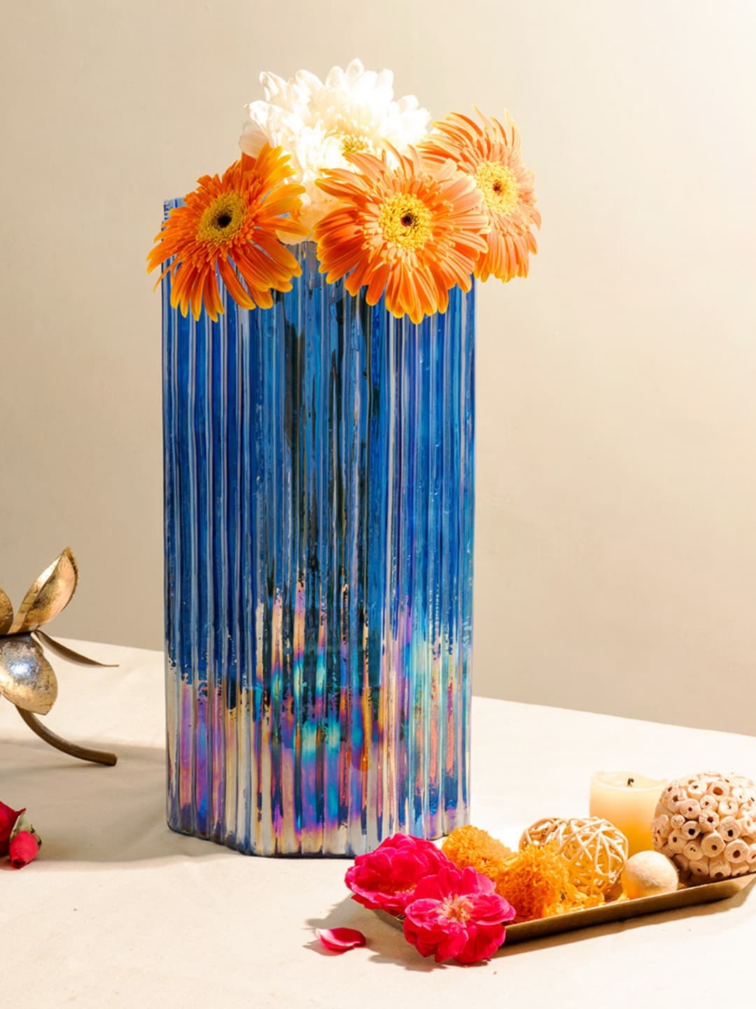 

The 7 DeKor Blue Textured Cylindrical Fluted Glass Vase