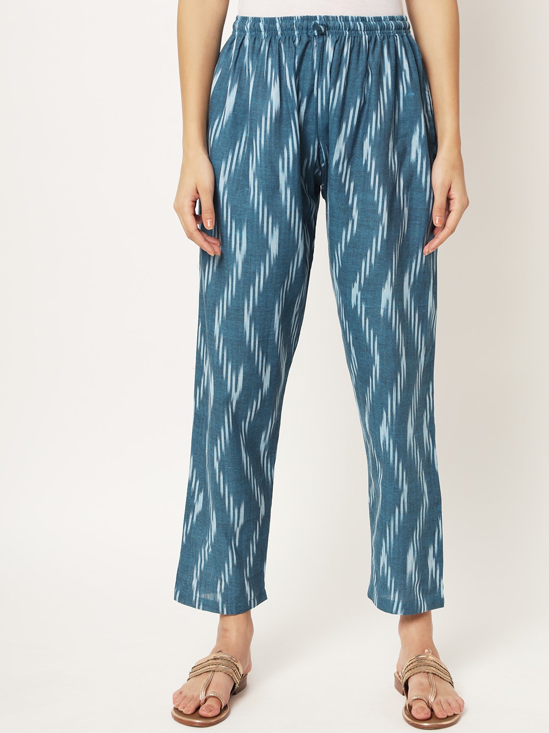

Vastraa Fusion Women Abstract Printed Straight Fit Mid-Rise Cotton Trouser, Blue