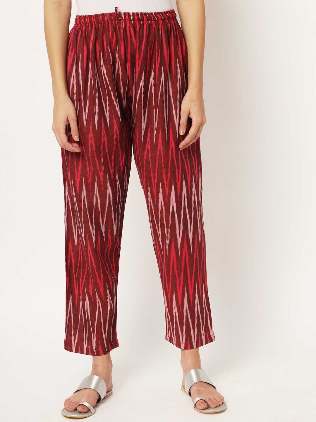 

Vastraa Fusion Women Ethnic Motifs Printed Straight Fit Mid-Rise Cotton Trouser, Maroon