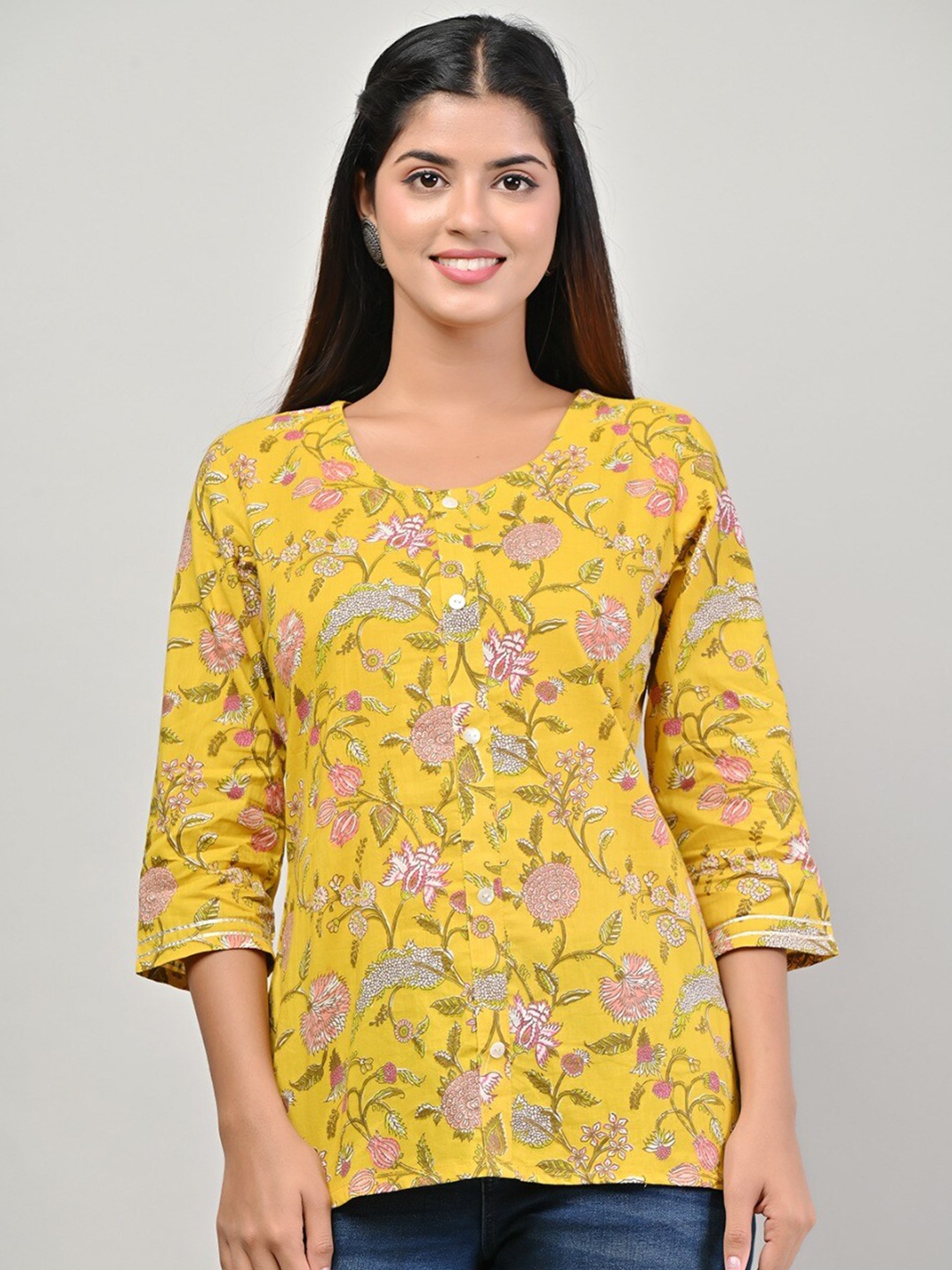 

Swasti Floral Printed Pure Cotton Kurti, Yellow