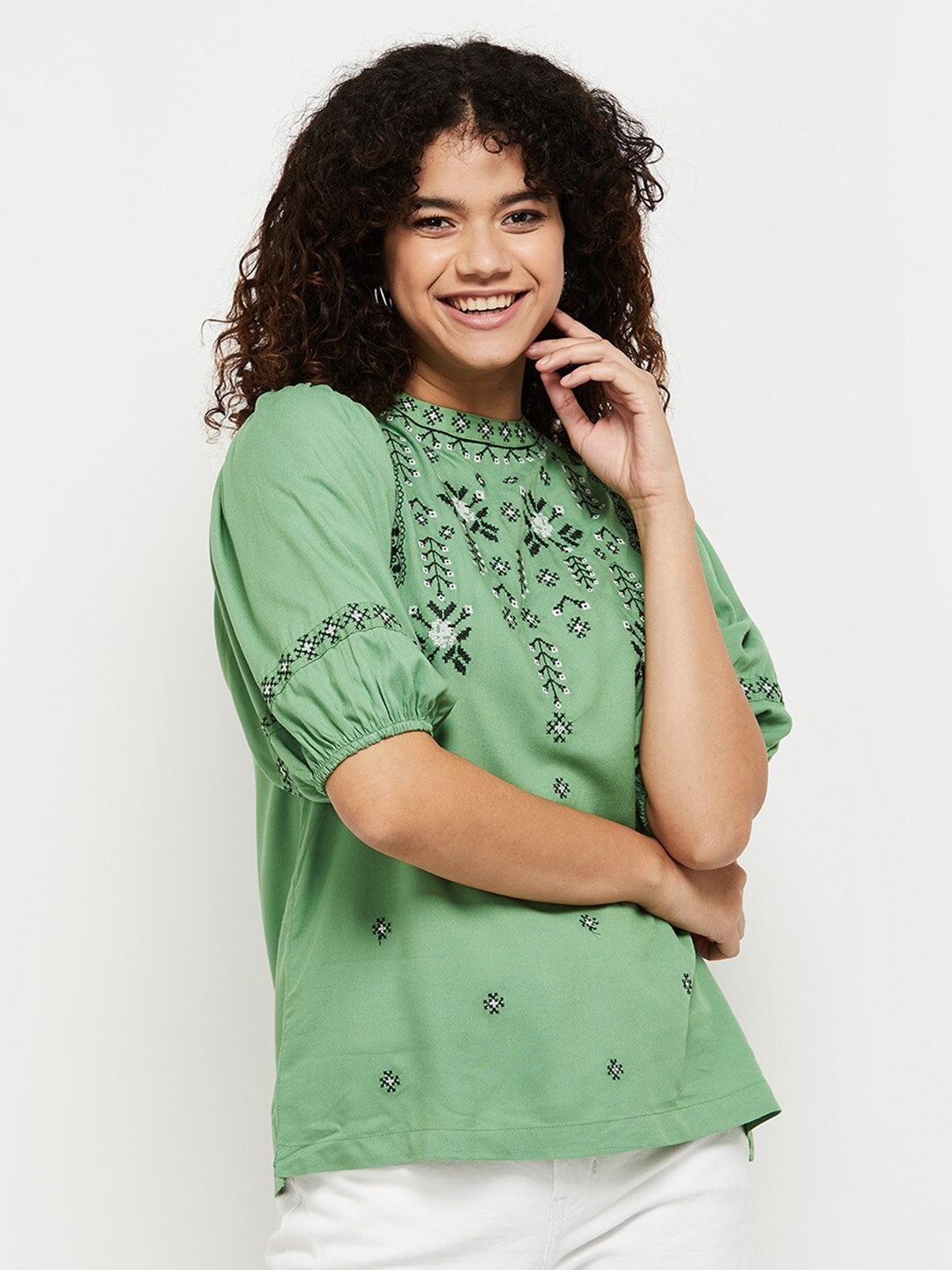 

max Embroidered Regular Top, Green