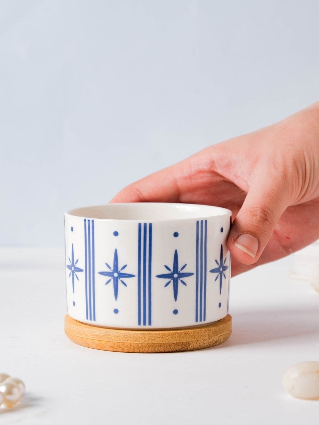 

Nestasia White and Blue Charm Japanese Printed Ceramic Planter With Coaster