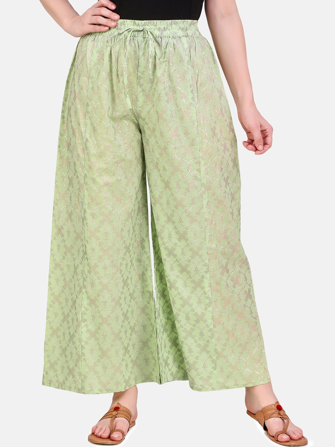 

Aawari Women Green Ethnic Motifs Printed High-Rise Trousers