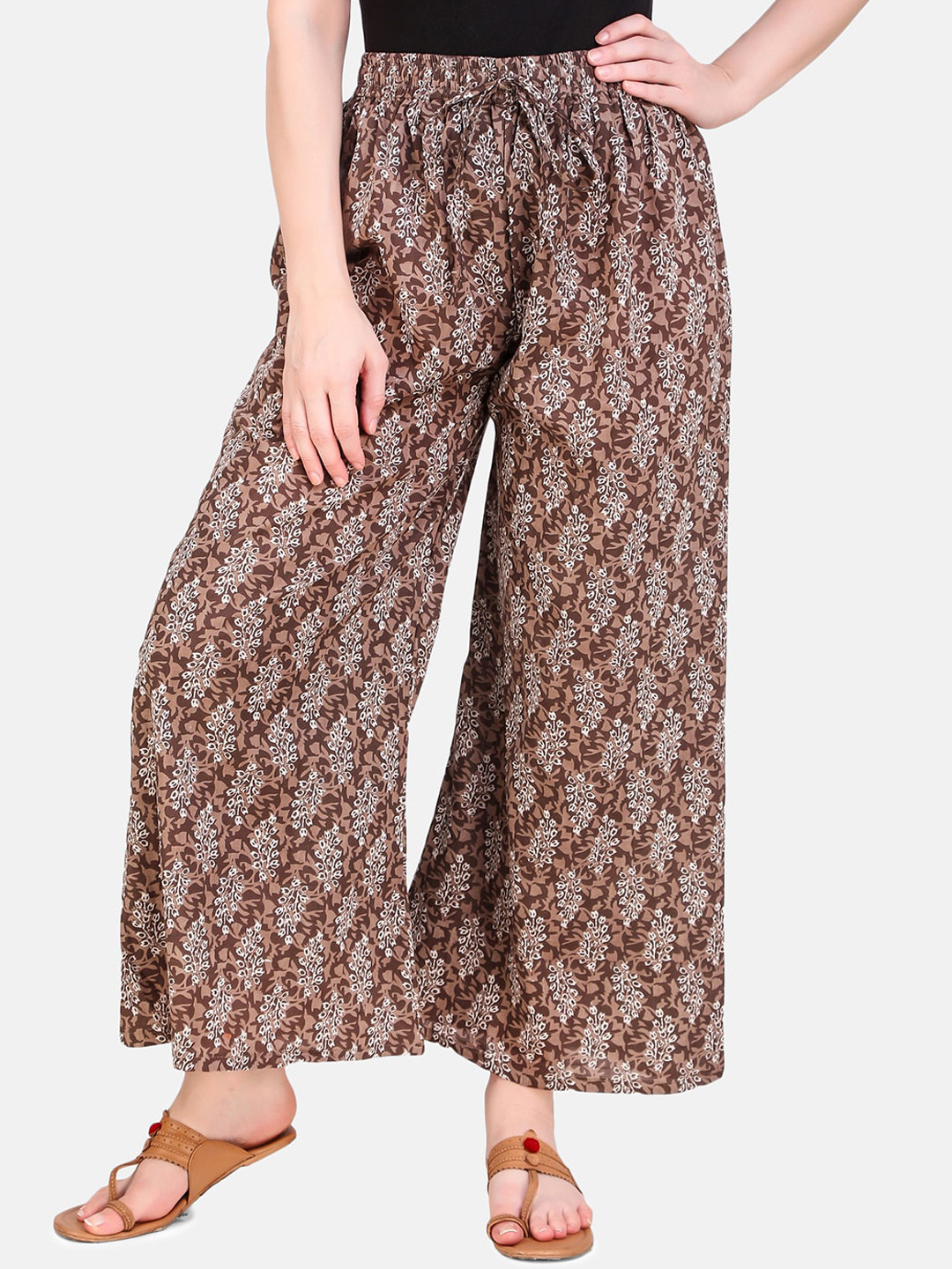 

Aawari Women Multicoloured Printed High-Rise Trousers, Multi