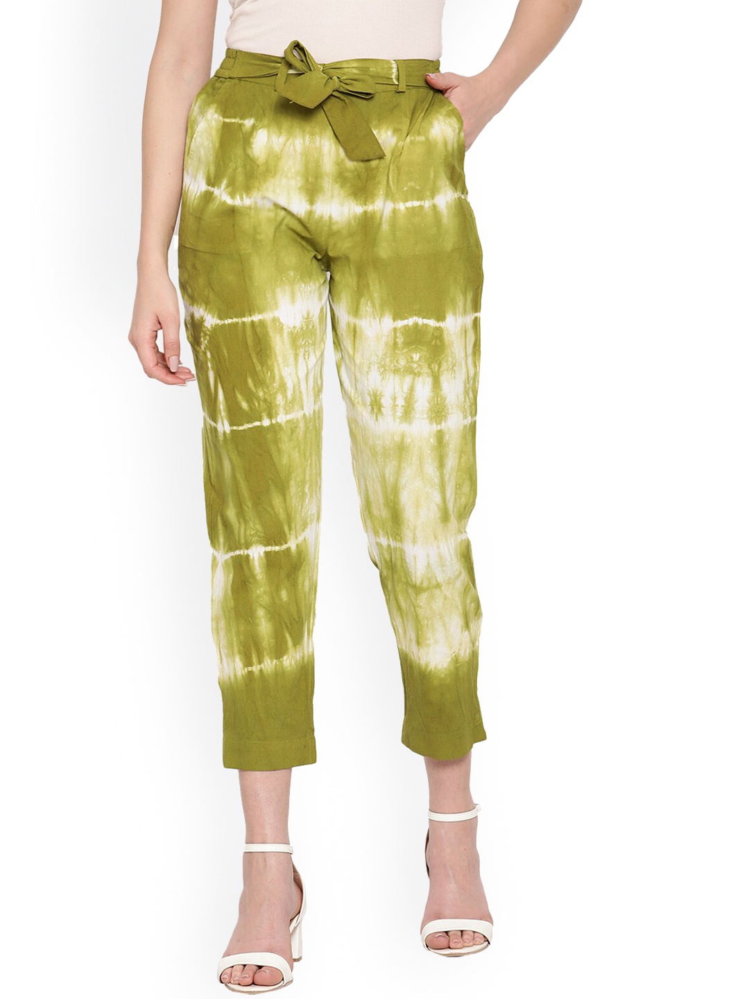 

Aawari Women Green Printed Relaxed High-Rise Trousers