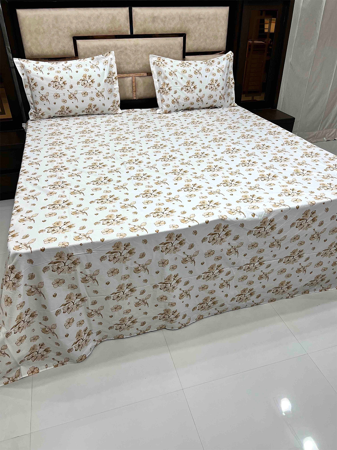 

Pure Decor Floral Printed 500TC Superfine Pure Cotton King Bedsheet with 2 Pillow Covers, Brown