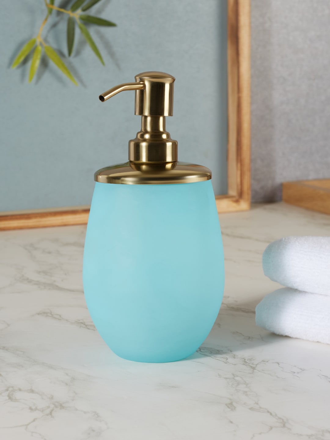 

HomeTown Solid Soap Dispenser, Turquoise blue