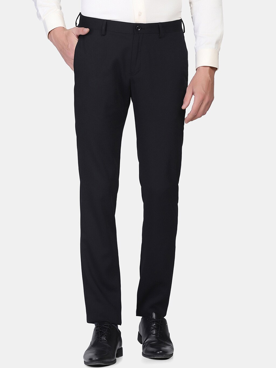 

Blackberrys Men Black Solid Regular Fit Formal Trousers