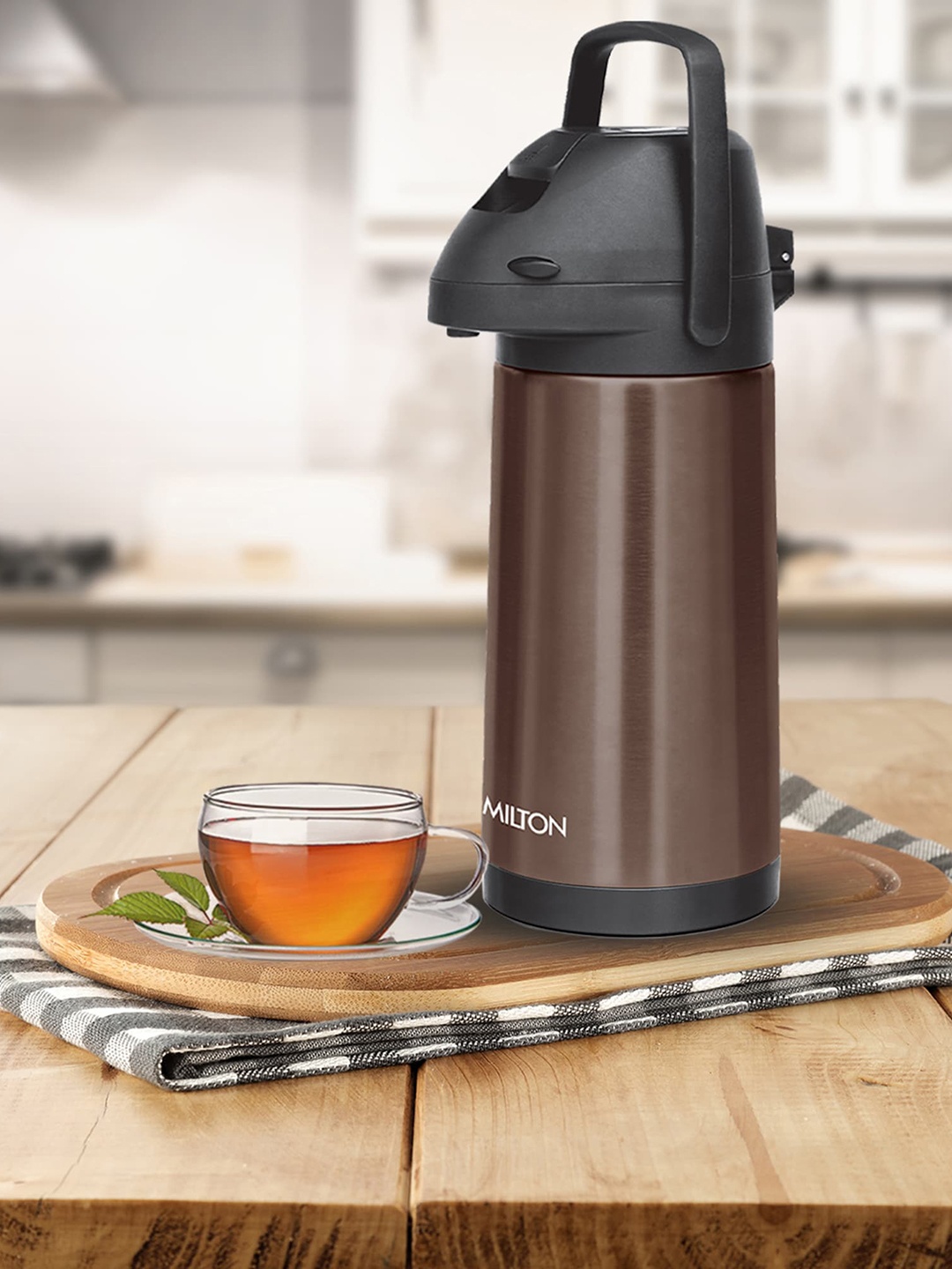 

Milton Coffee Brown Pinnacle Thermosteel 24 Hours Hot or Cold Dispenser 3060 ml