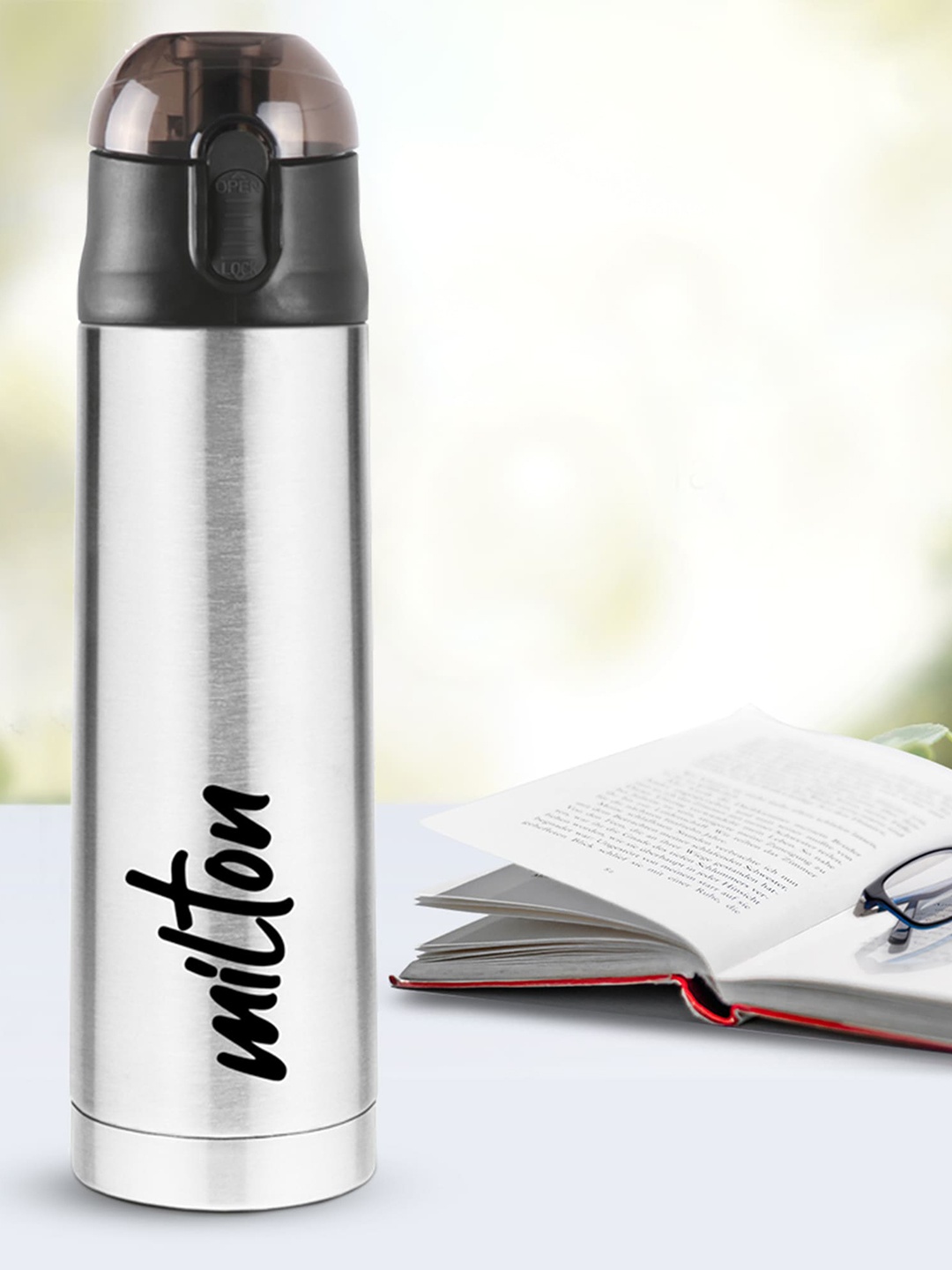 

Milton Silver-Toned Crown 900 Thermosteel 24 Hours Hot & Cold Bottle 750 ml