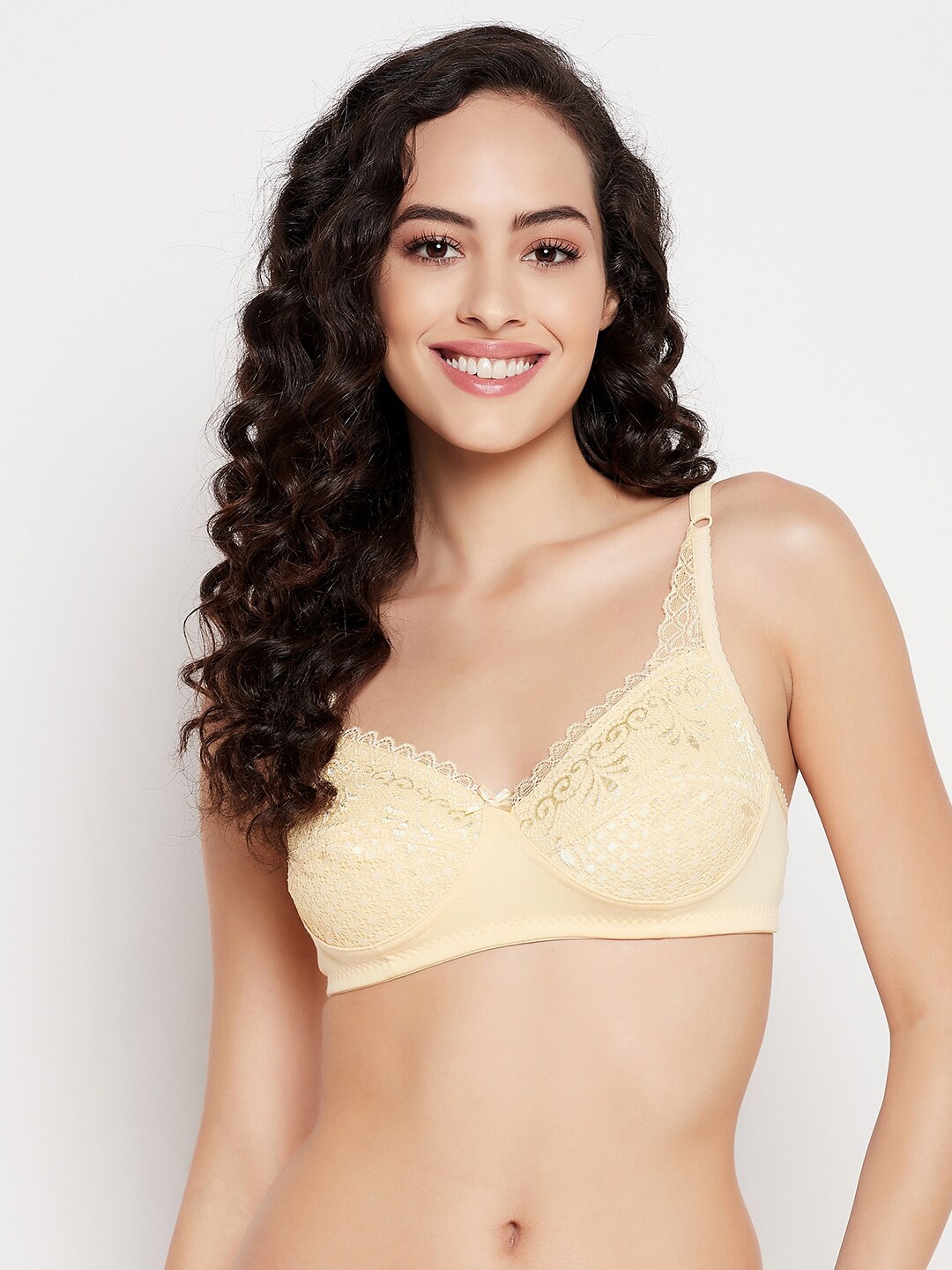 

Clovia Women Non-Padded Non-Wired T-Shirt Bra, Nude