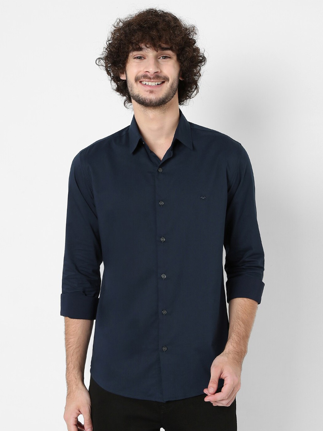 

Mufti Men Classic Slim Fit Casual Shirt, Navy blue