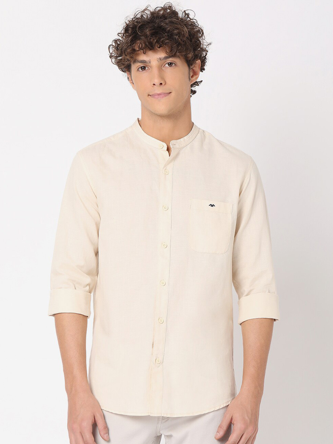 

Mufti Men Classic Slim Fit Casual Shirt, Off white