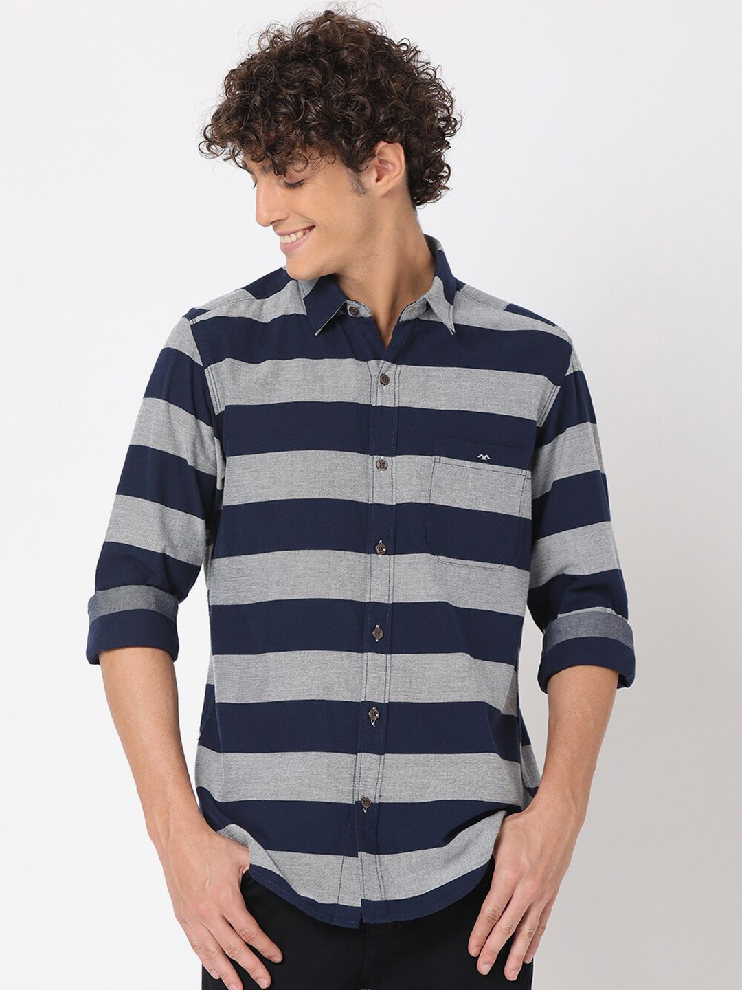 

Mufti Men Navy Blue Classic Slim Fit Horizontal Striped Casual Shirt