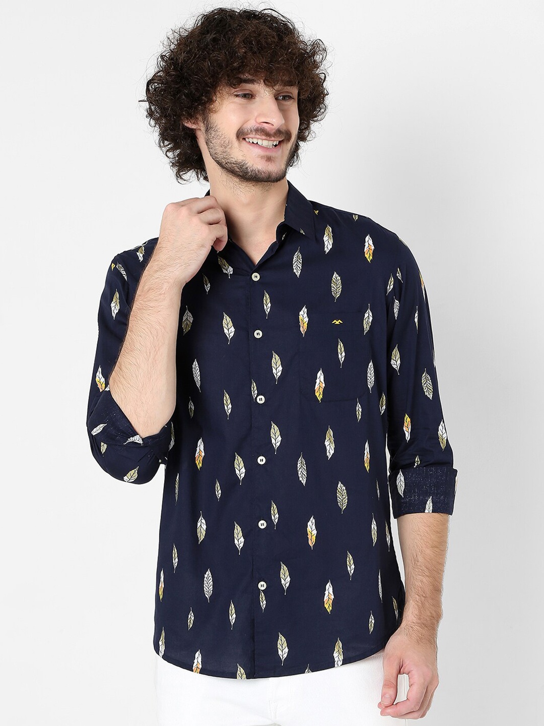 

Mufti Men Classic Slim Fit Printed Casual Shirt, Navy blue