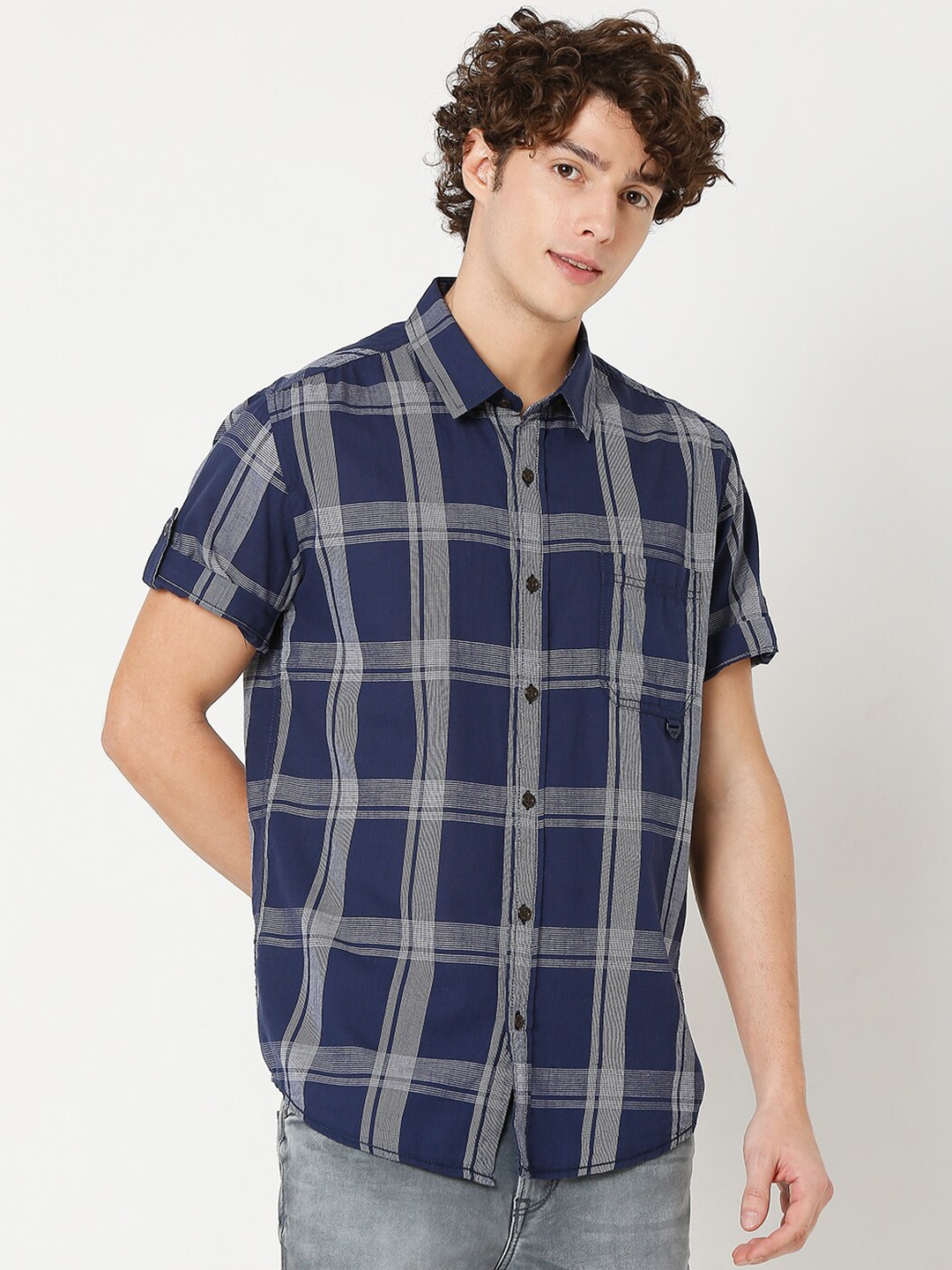

Mufti Men Navy Blue Classic Slim Fit Tartan Checks Pure Cotton Casual Shirt