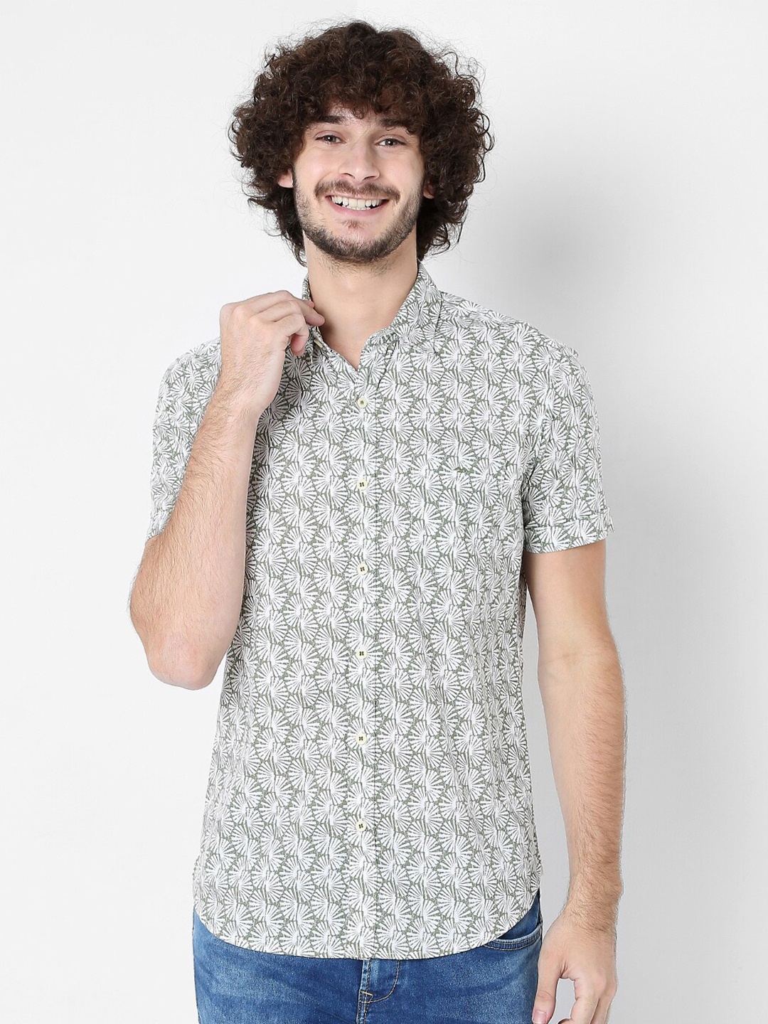 

Mufti Men Plus size Olive Green Classic Slim Fit Floral Printed Pure cotton Casual Shirt