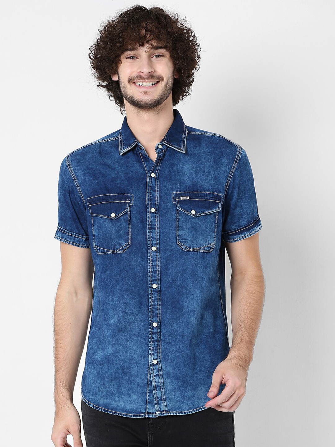 

Mufti Men Blue Classic Slim Fit Faded Cotton Casual Shirt