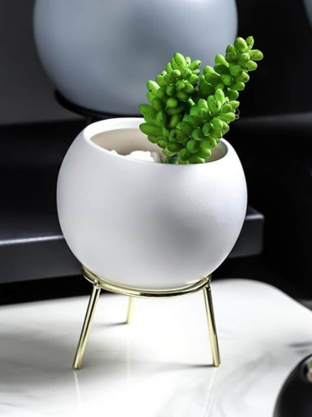 

Nestasia Ceramic Planter With Stand, White