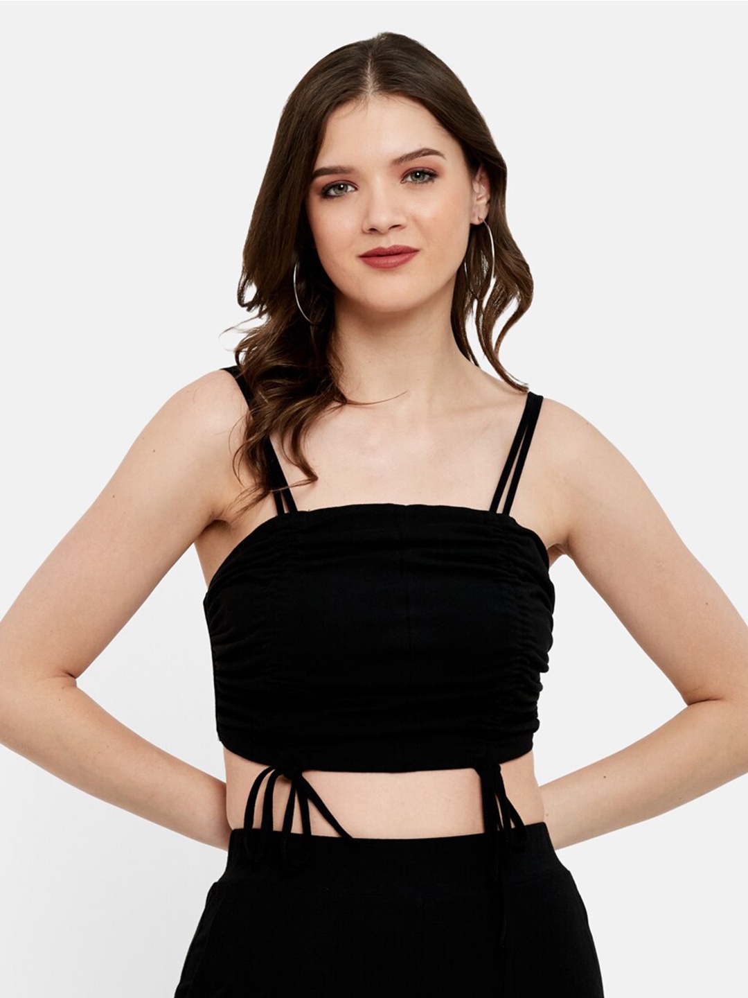 

UNMADE Women Solid Shoulder Straps Fitted Crop Top, Black