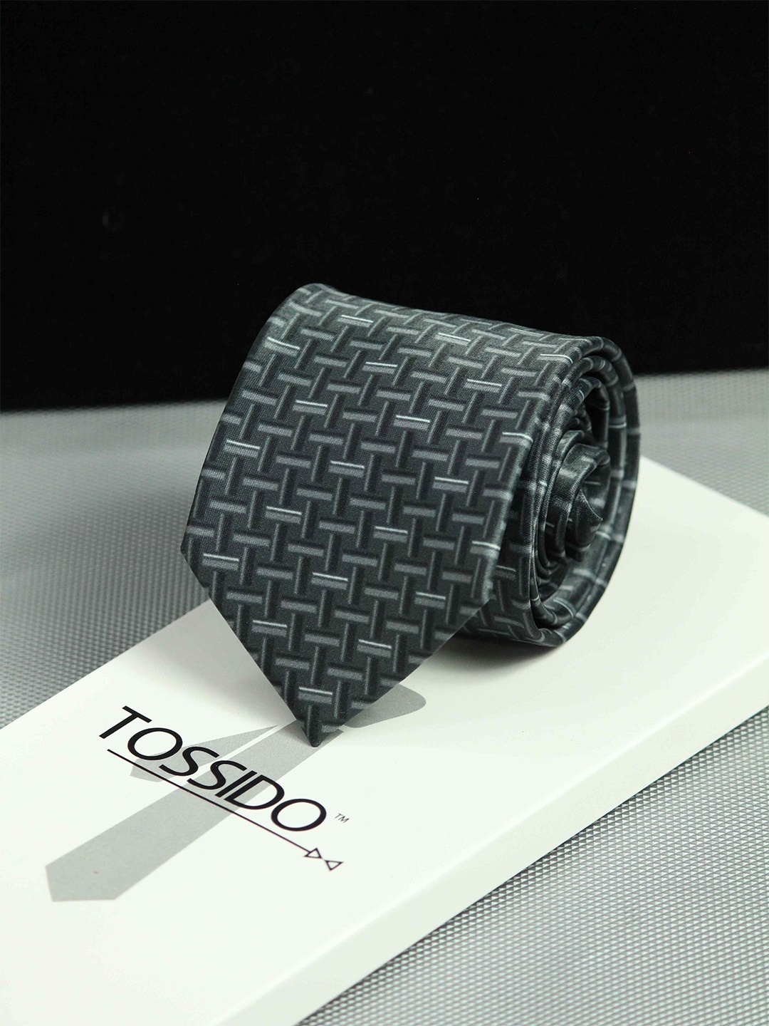 

Tossido Men Grey & Black Printed Broad Tie