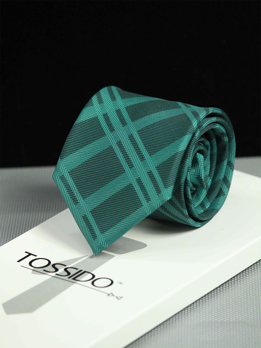 

Tossido Men Green & Grey Printed Broad Tie