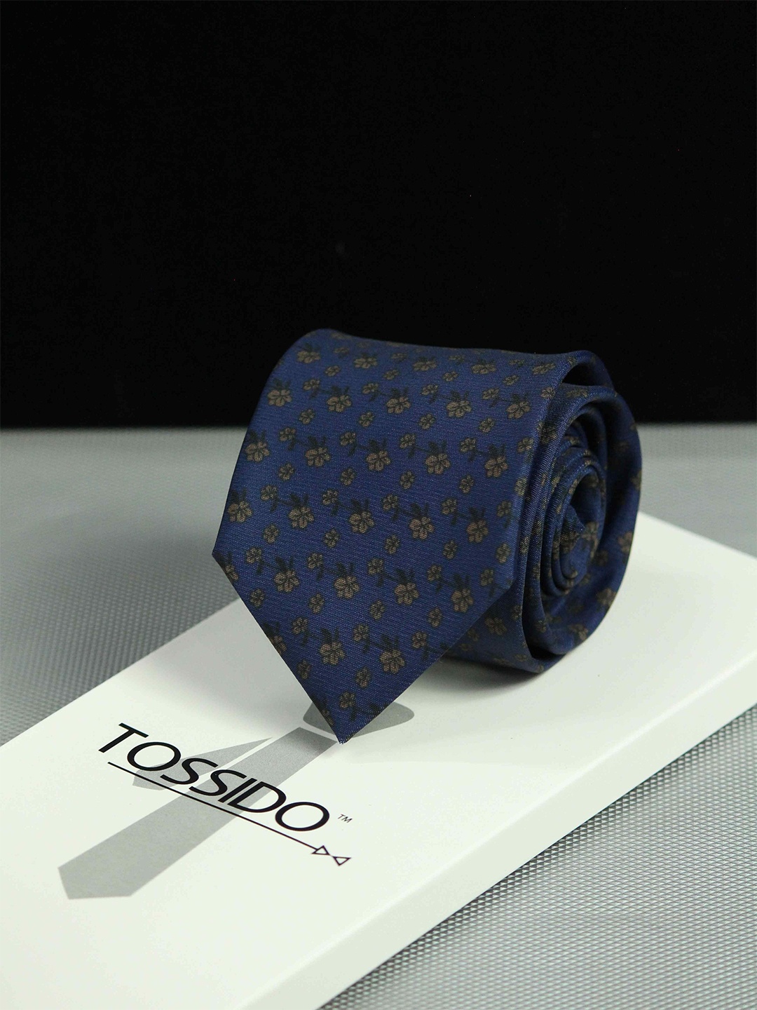 

Tossido Men Blue & Brown Printed Broad Tie