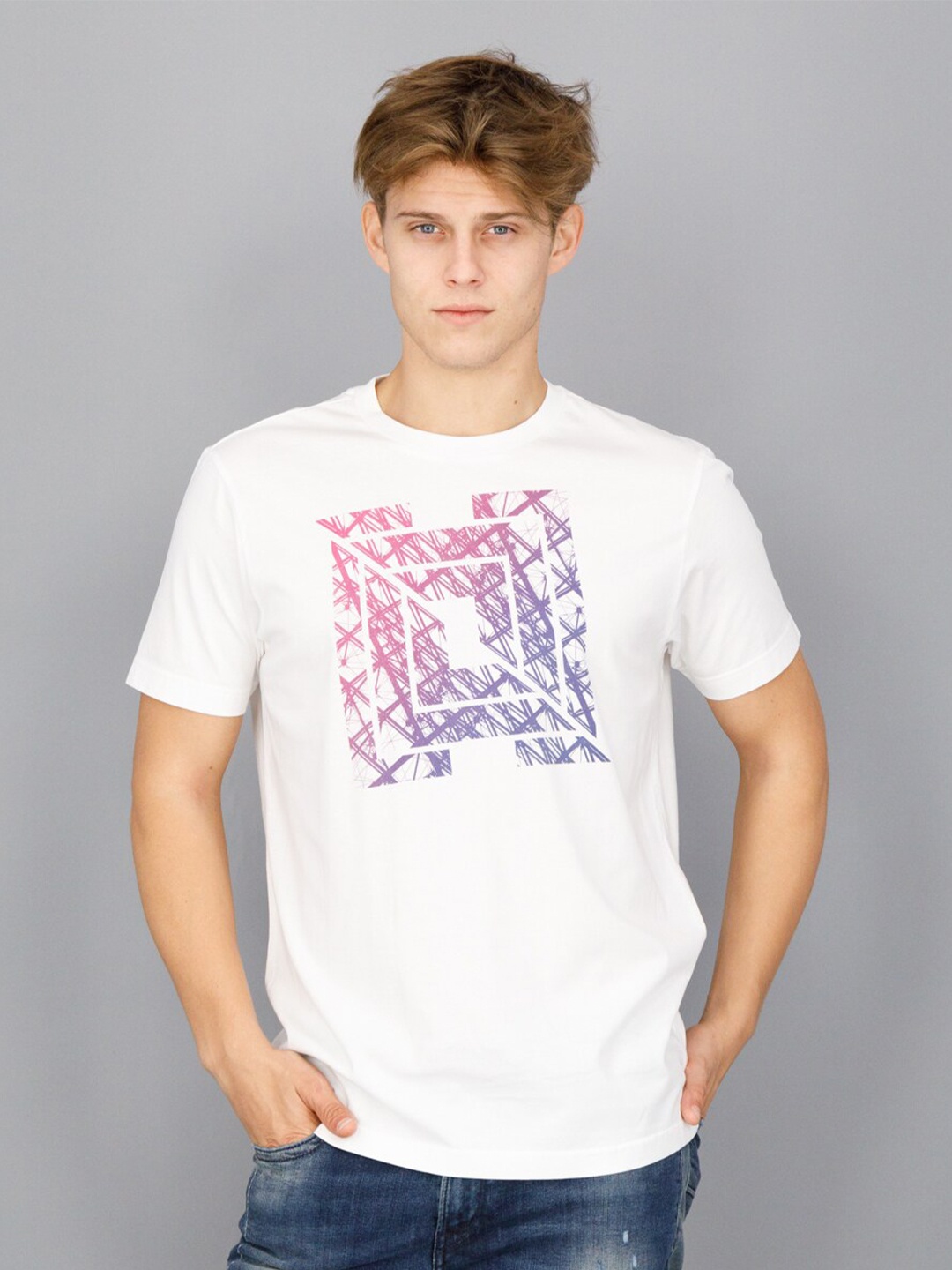 

FREESOUL Men White Printed Applique T-shirt