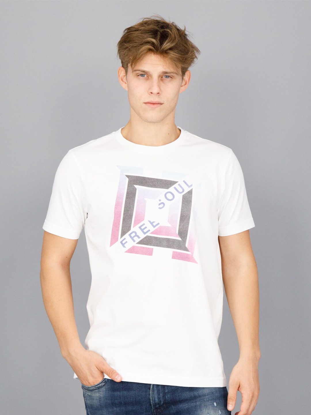 

FREESOUL Men White Typography Printed Applique T-shirt