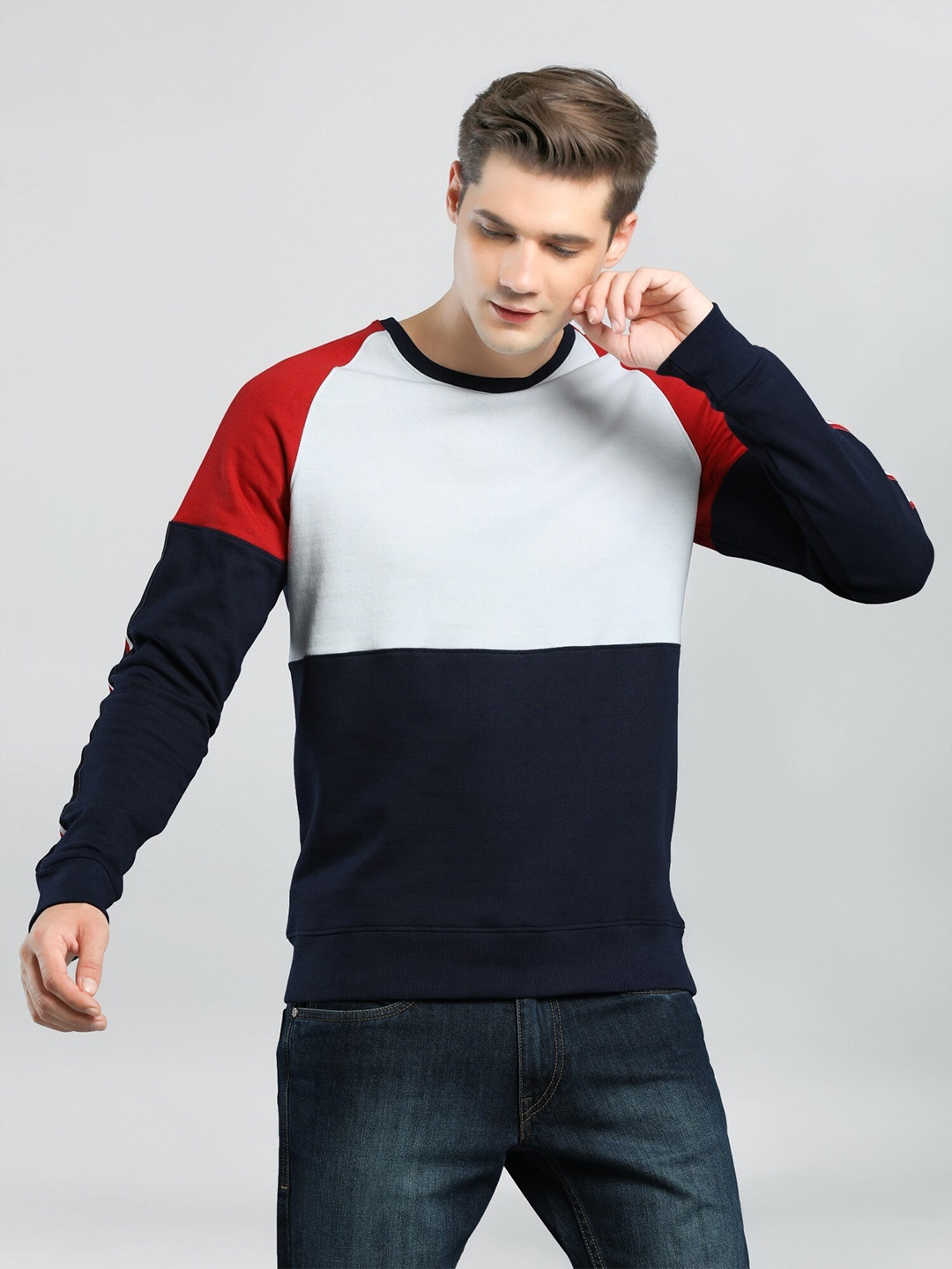 

Maniac Men Colourblocked Round Neck Full Sleeve Cotton Sweatshirt, Red