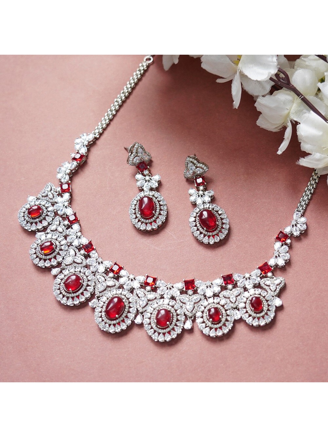 

AURAA TRENDS Women Red & Silver-Toned Rhodium-Plated Necklace