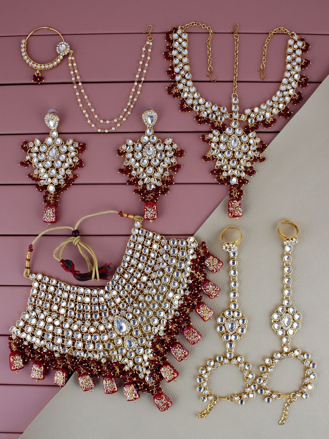 

LUCKY JEWELLERY Gold-Plated Kundan Studded & Beaded Choker Bridal Jewellery Set