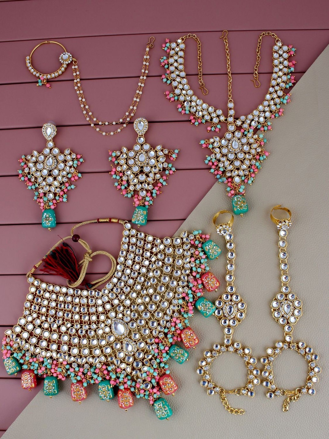 

LUCKY JEWELLERY 18K Gold-Plated Kundan-Studded & Beaded Jewellery Set