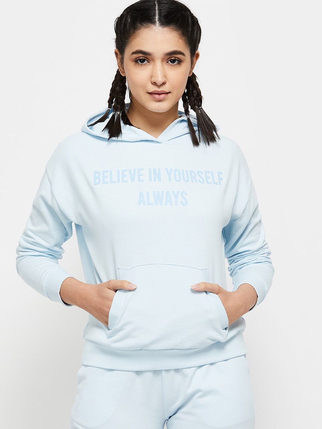 

max Women Blue Printed Sweatshirt