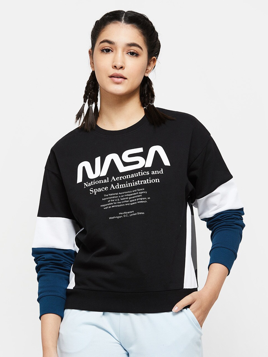 

max Women Black Printed Sweatshirt