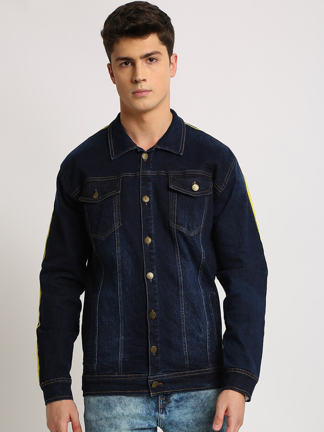 

VOXATI Men Washed Denim Jacket, Blue