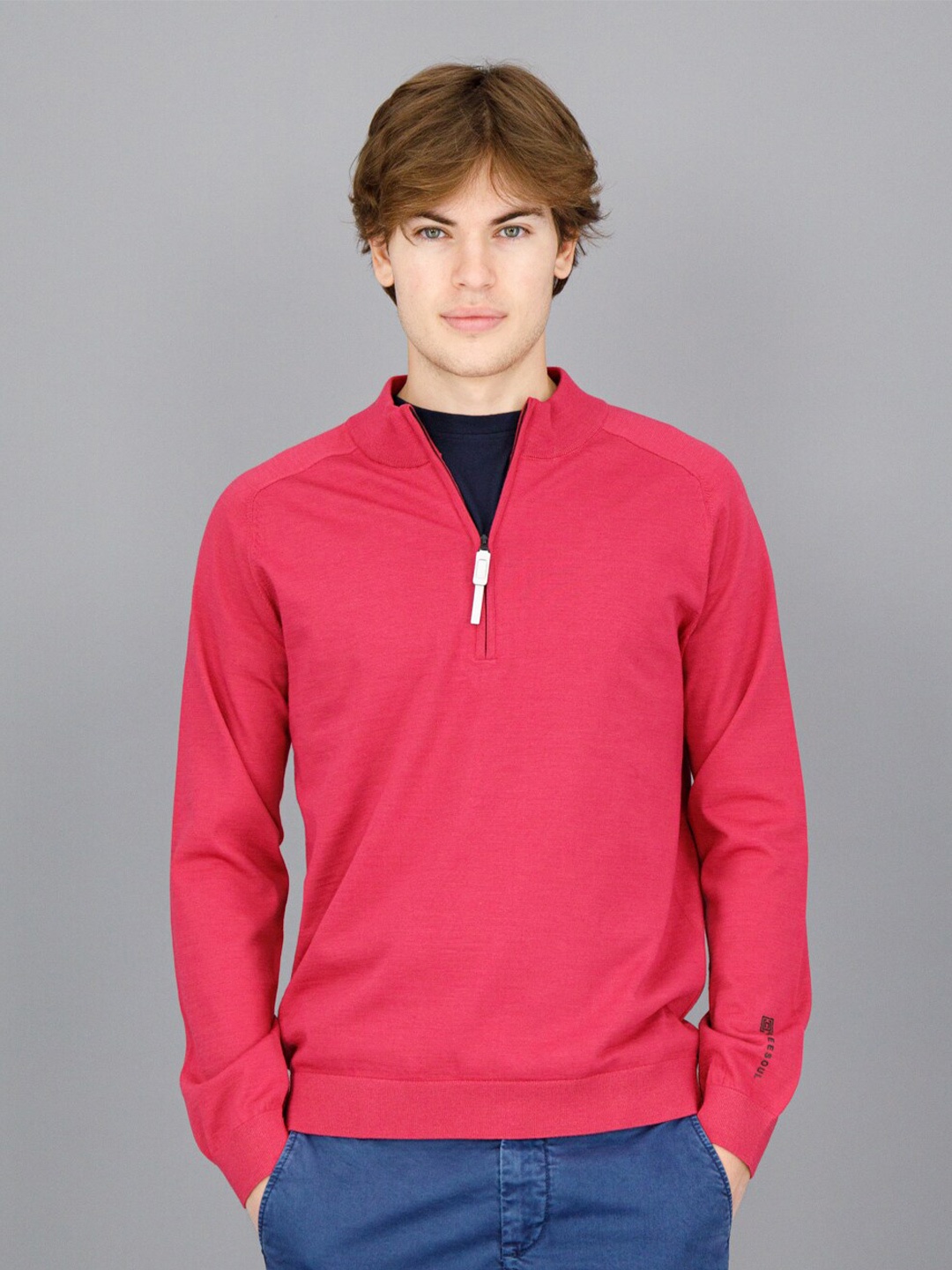 

FREESOUL Men Maroon Solid Sweatshirt