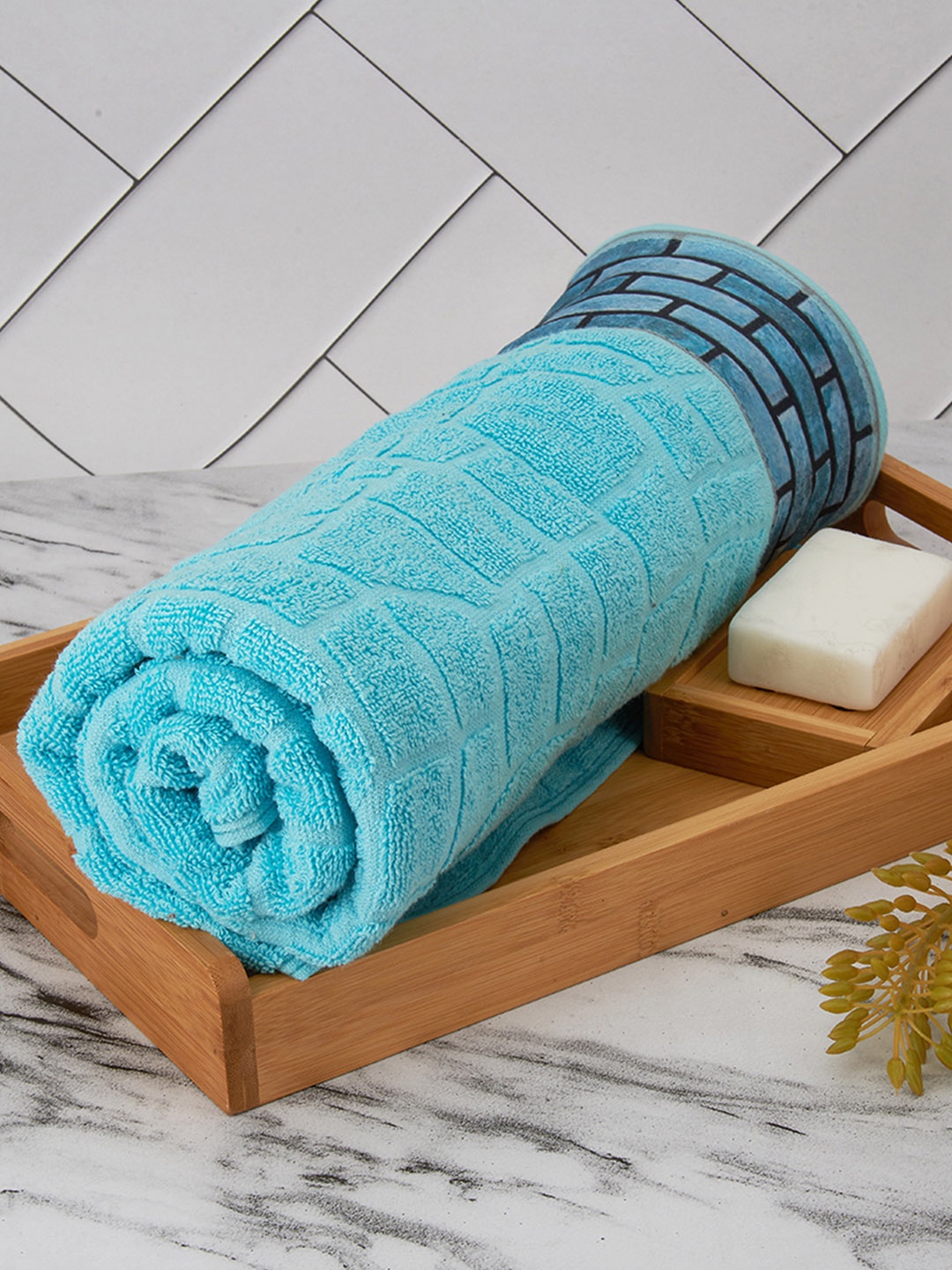 

Black gold Set Of 2 Solid 650 GSM Pure Cotton Bath Towels, Blue