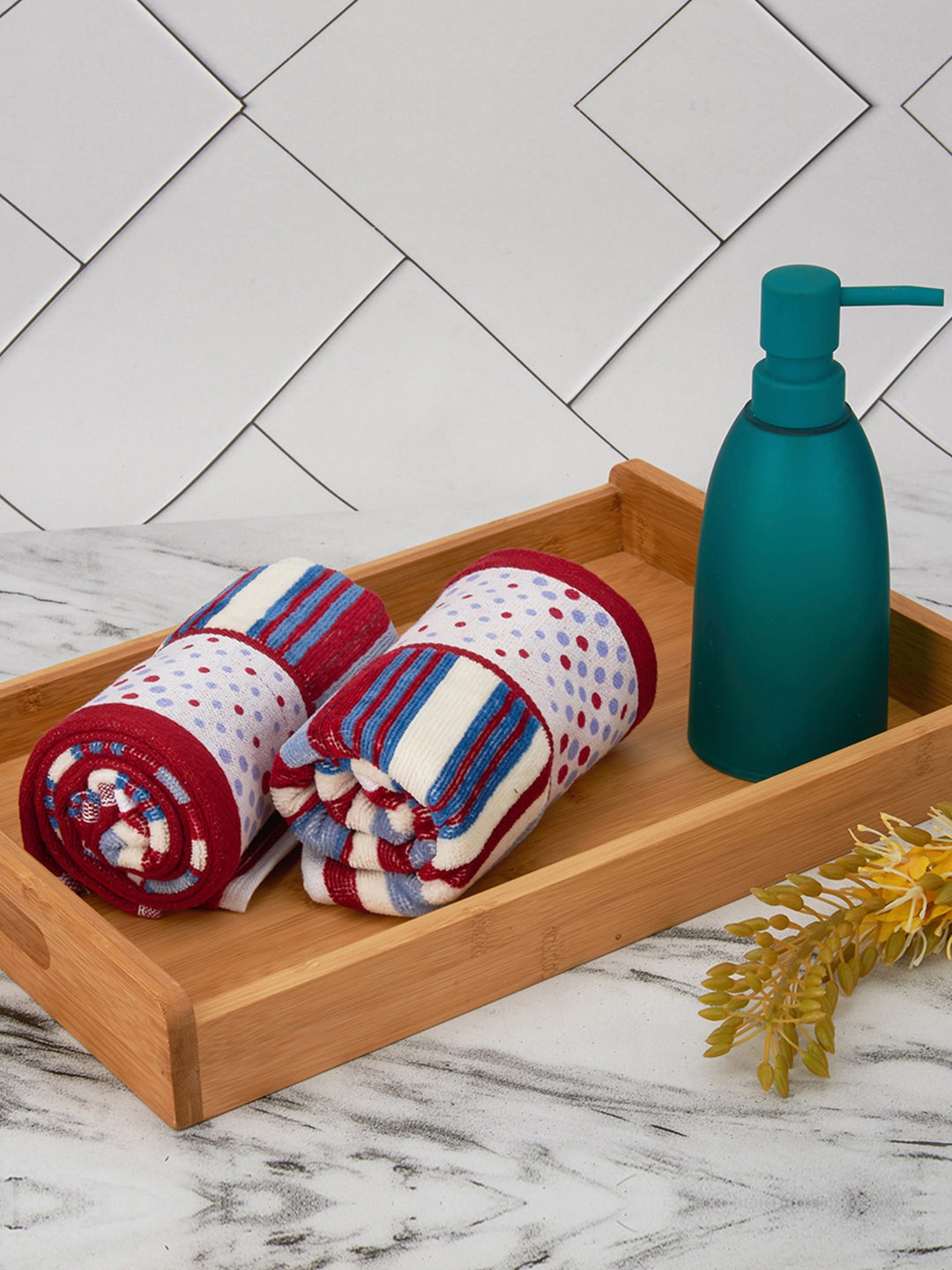 

Black gold Printed Pure Cotton 650 Gsm Bath Towels, Maroon