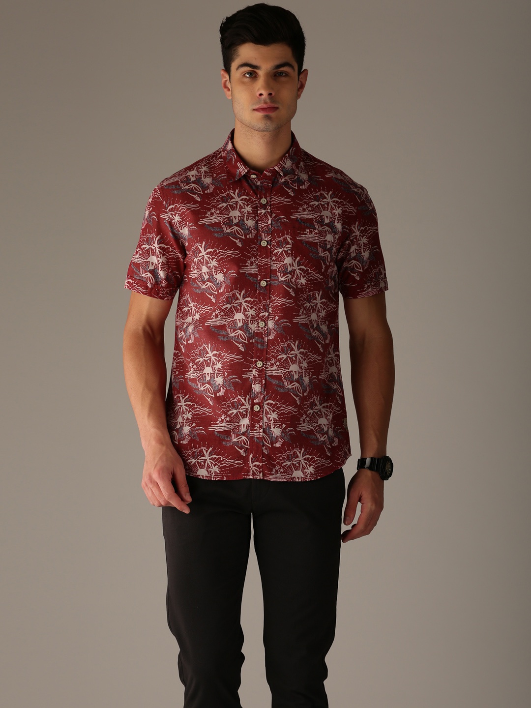 

Flying Machine Men Maroon Regular Fit Printed Casual Shirt