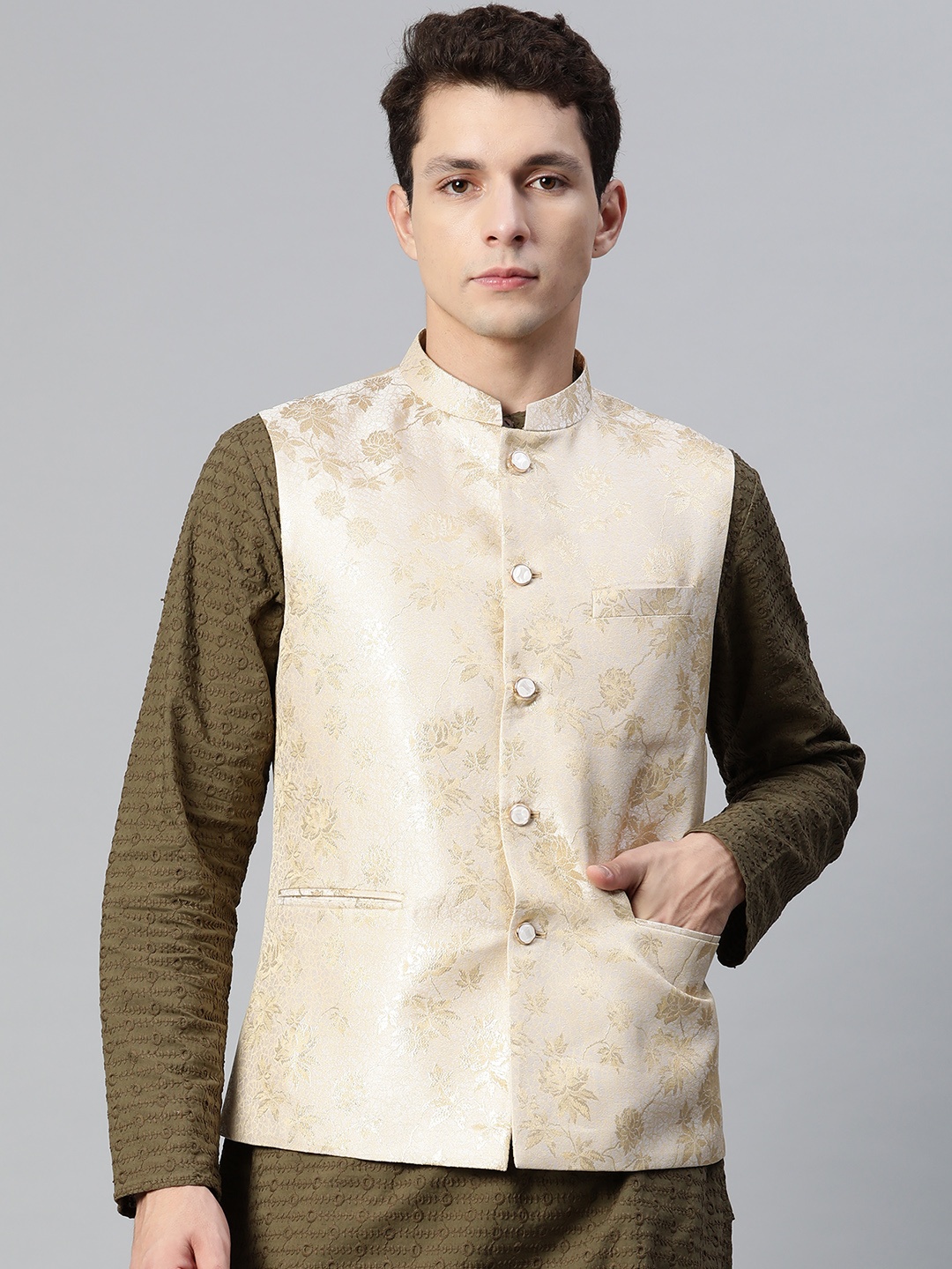 

MANQ Men Woven Design Jaquard Silk Nehru Jacket, Cream