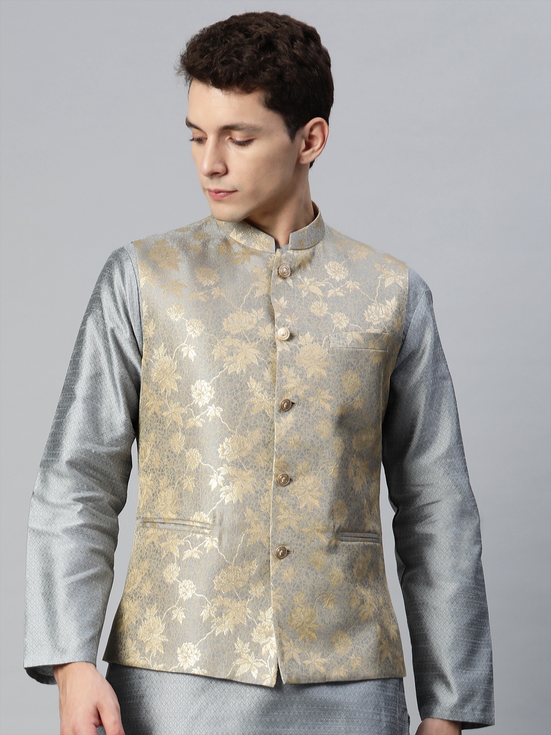 

MANQ Men Woven Design Jaquard Silk Nehru Jacket, Grey