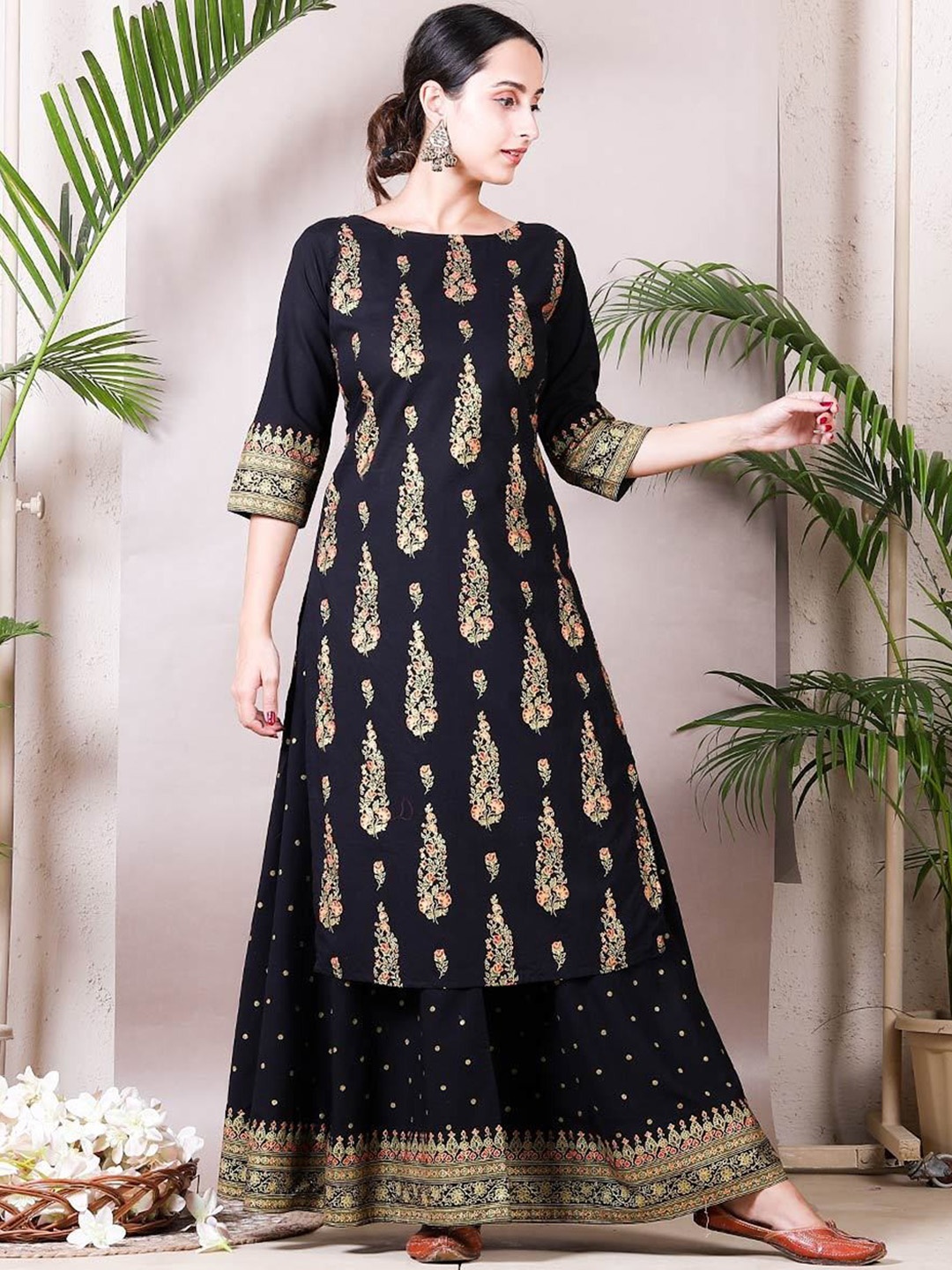 

Lovista Women Black Kurta with Skirt