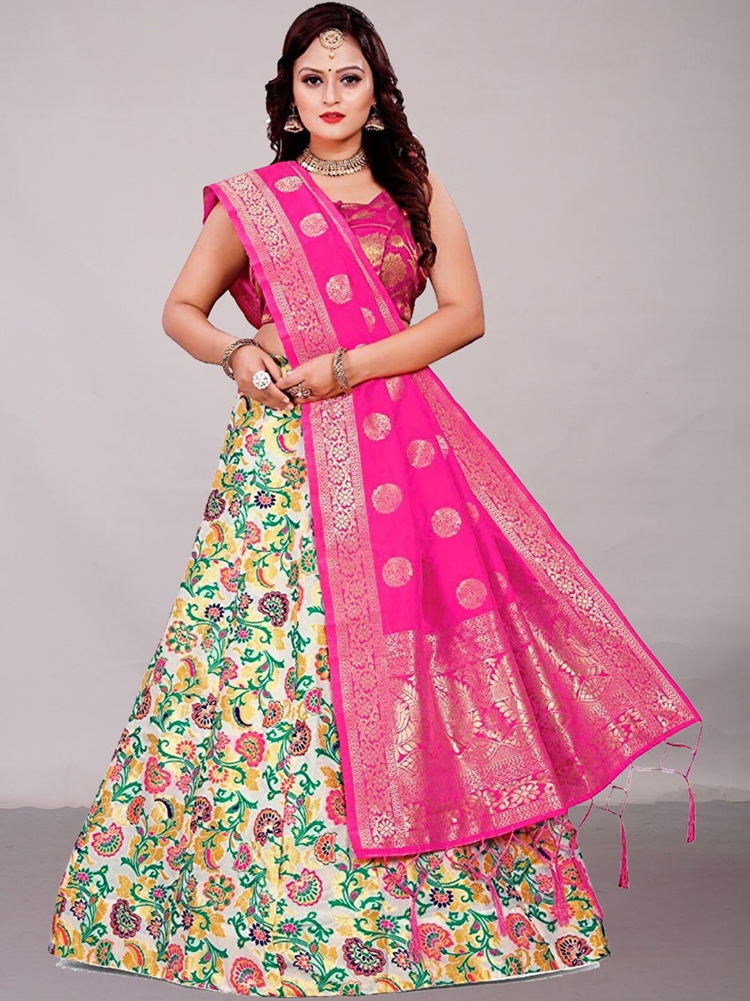 

Ekta Textiles White & Pink Semi-Stitched Lehenga & Unstitched Blouse With Dupatta