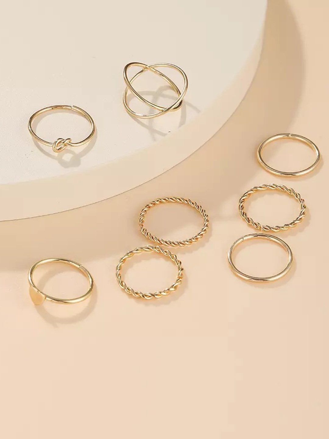 

Pinapes Set Of 8 Gold-Plated & Adjustable Finger Ring