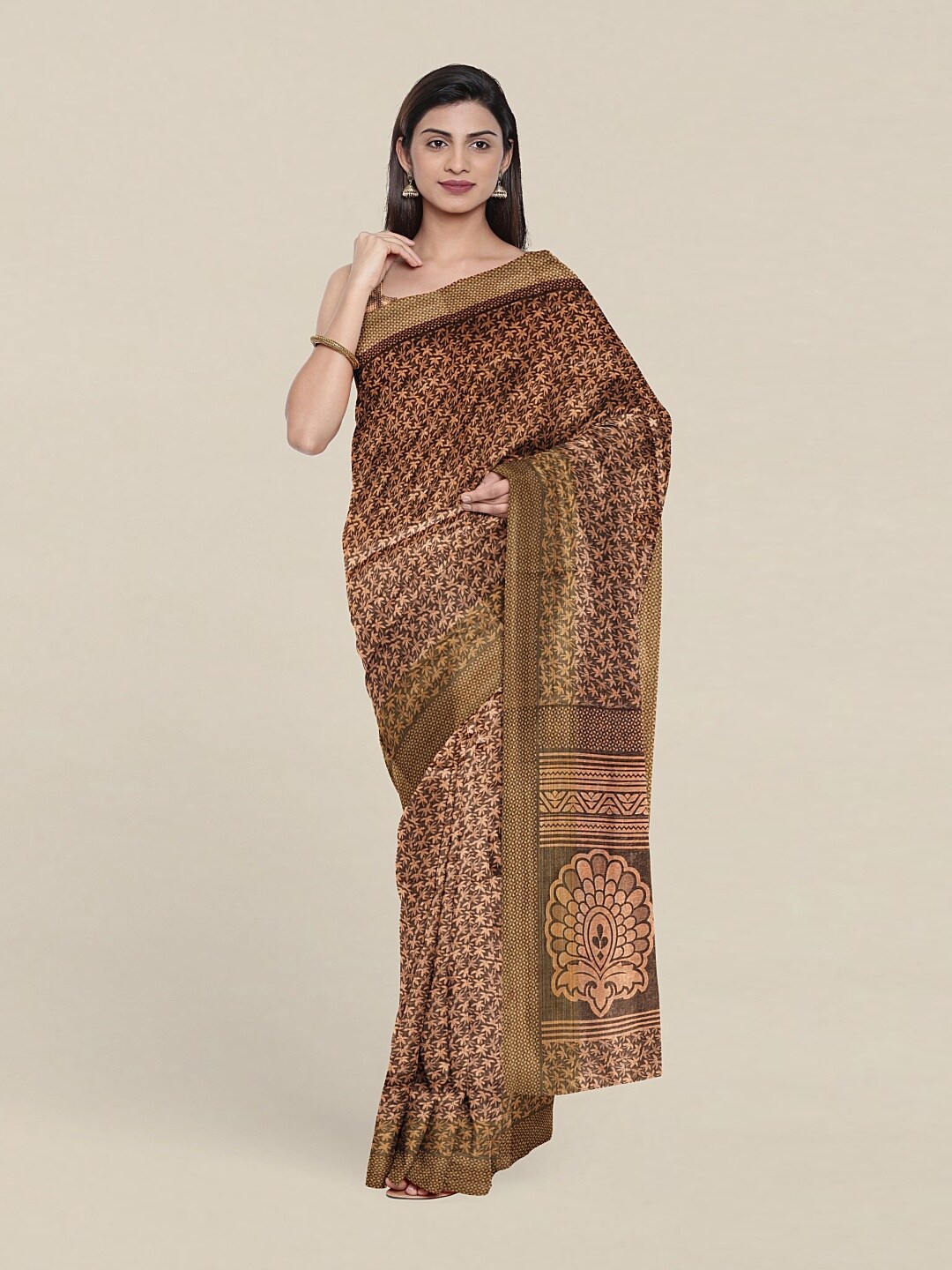 

Pothys Grey & Gold-Toned Floral Printed Cotton Blend Zari Saree